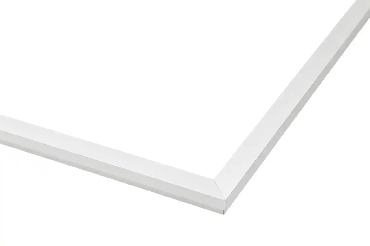 Světelná distribuce LED panelu SRP 28W — CRI >80, nízké oslnění, životnost 50 000h